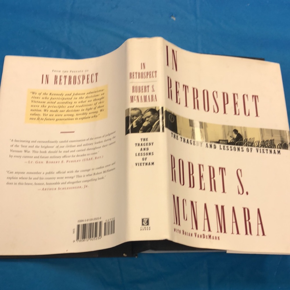 In Retrospect  (Book) - Picture 2 of 8